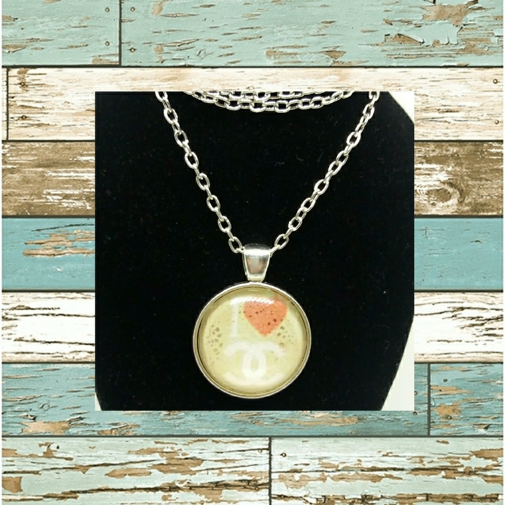 Fashion Cabochen Pendant Necklace